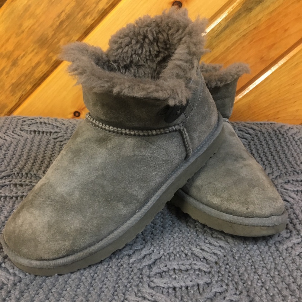 Grey ankle bootie Uggs